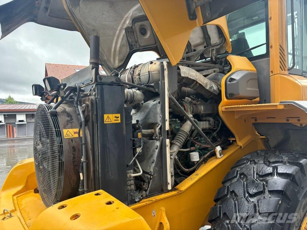 Volvo L 90 G لوادر بعجل