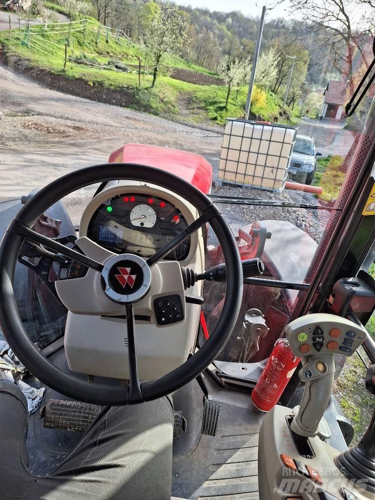 Massey Ferguson 7624 الجرارات
