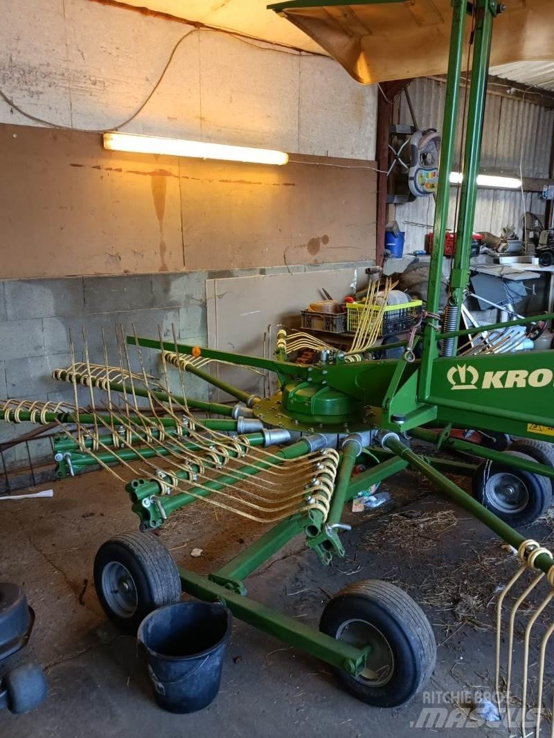 Krone Swadro 46 معدات حصد