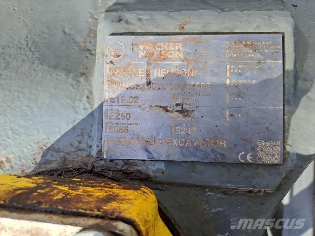 Wacker Neuson EZ50 حفارات زحافة