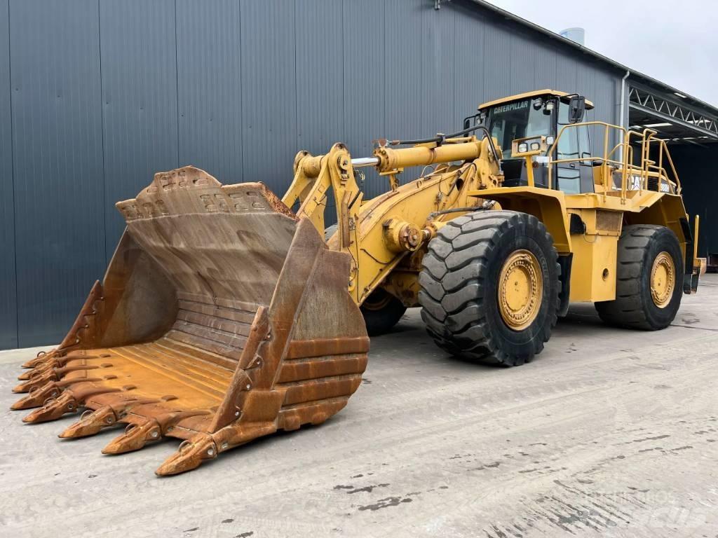 CAT 988H لوادر بعجل