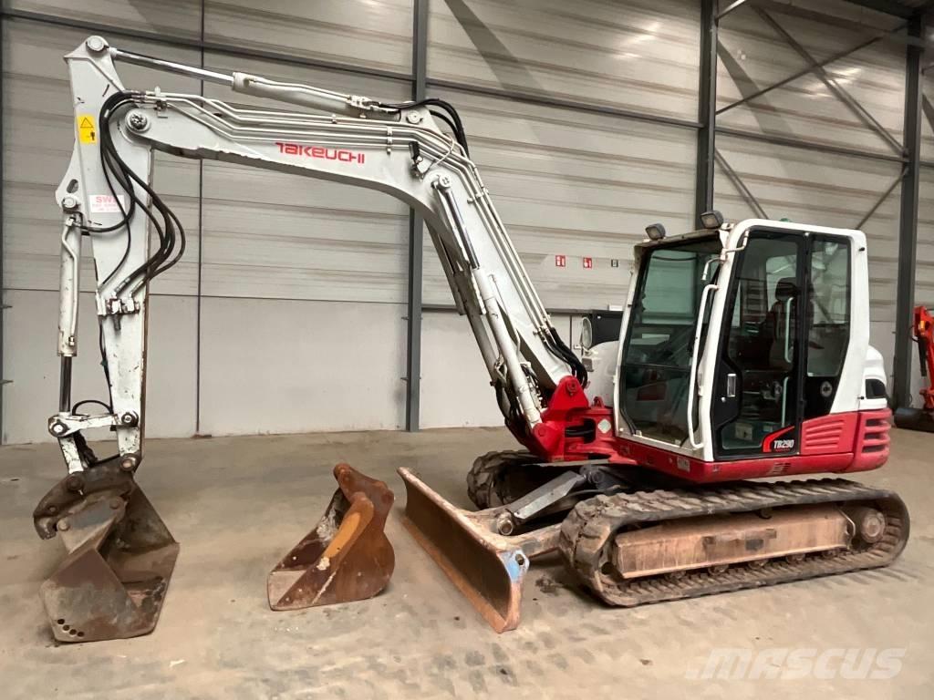 Takeuchi TB 290 حفارات وسط 7 طن - 12 طن