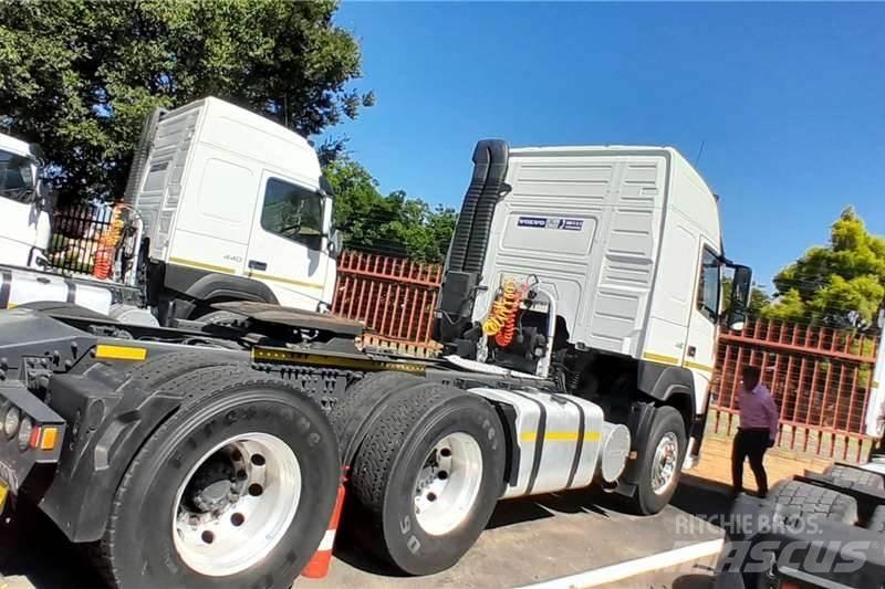 Volvo FMX(4) 440 شاحنات أخرى