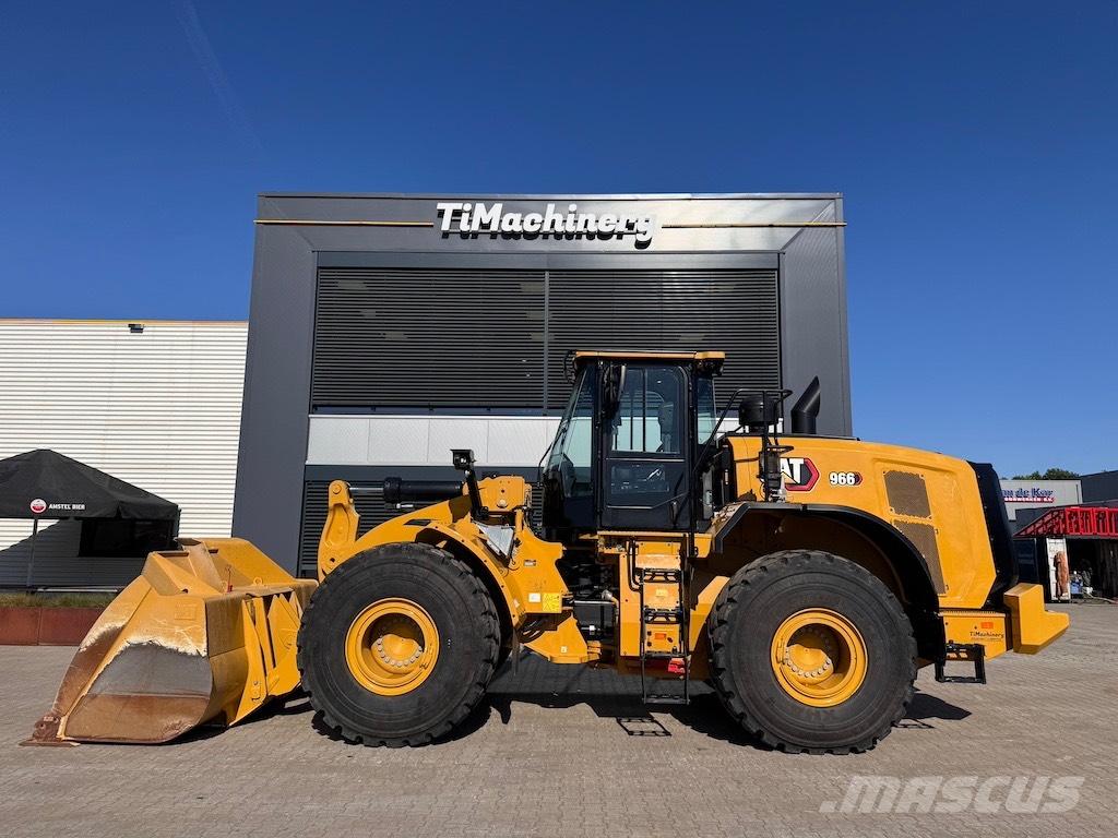 CAT 966 لوادر بعجل
