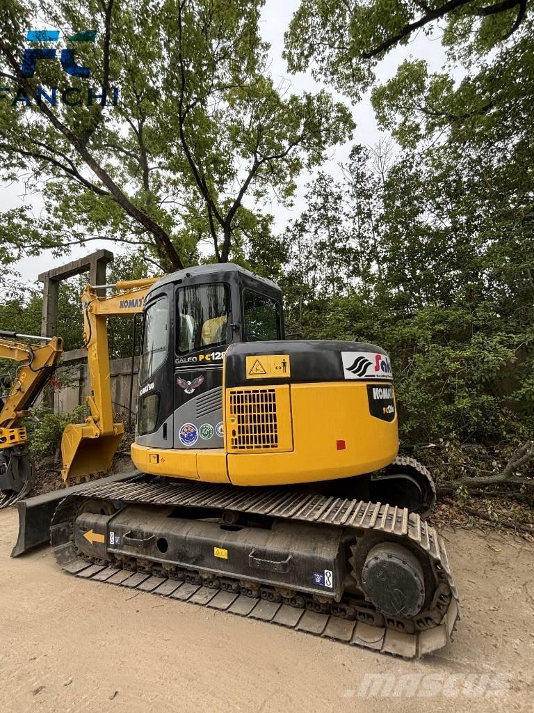 Komatsu PC128US حفارات زحافة