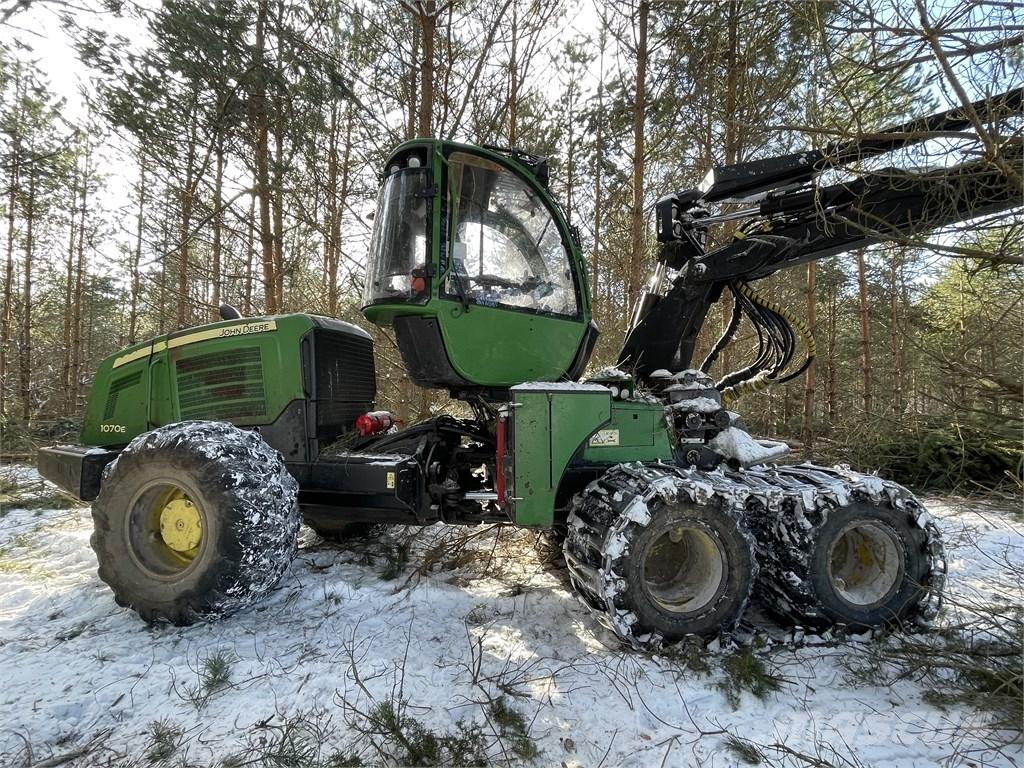 John Deere 1070E حصادات