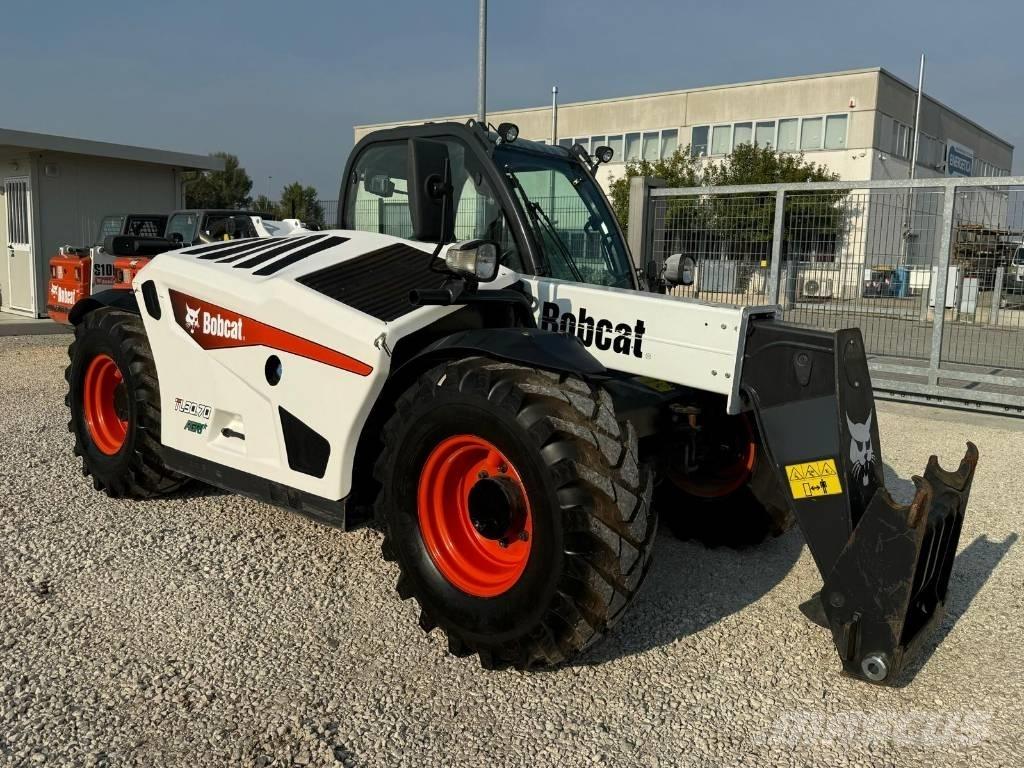 Bobcat TL 30.70 مناولات متداخلة