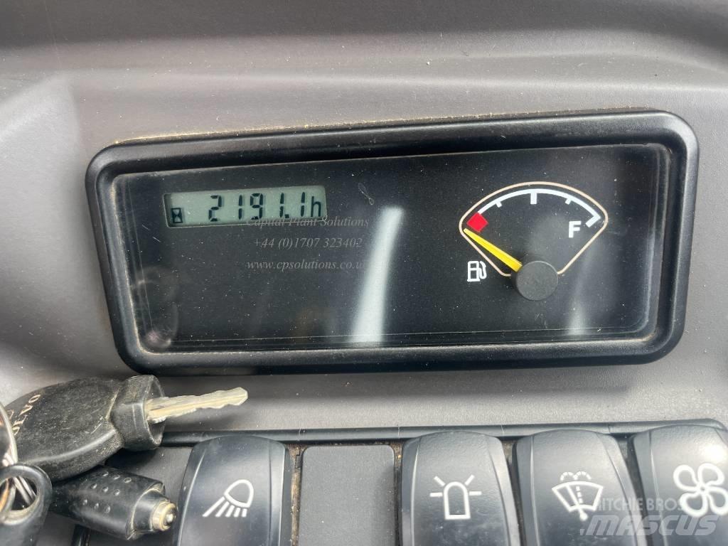 Volvo EC 27 D حفارات صغيرة أقل من 7 طن (حفارات صغيرة)