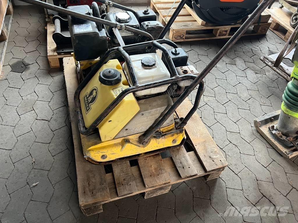 Bomag BVP 18/45 دكاكات أفقية