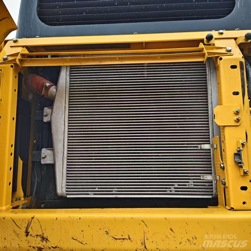 Komatsu PC 400-8 حفارات زحافة