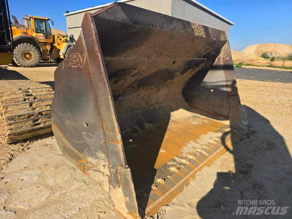 Volvo L 180 E لوادر بعجل