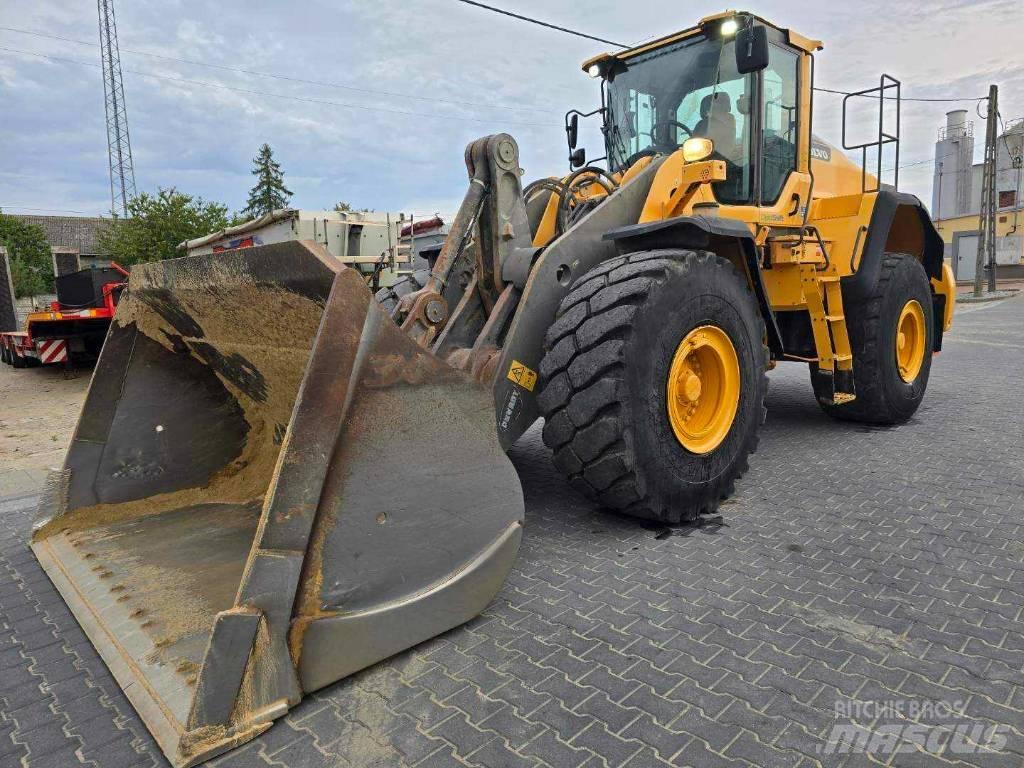 Volvo L 180 E لوادر بعجل