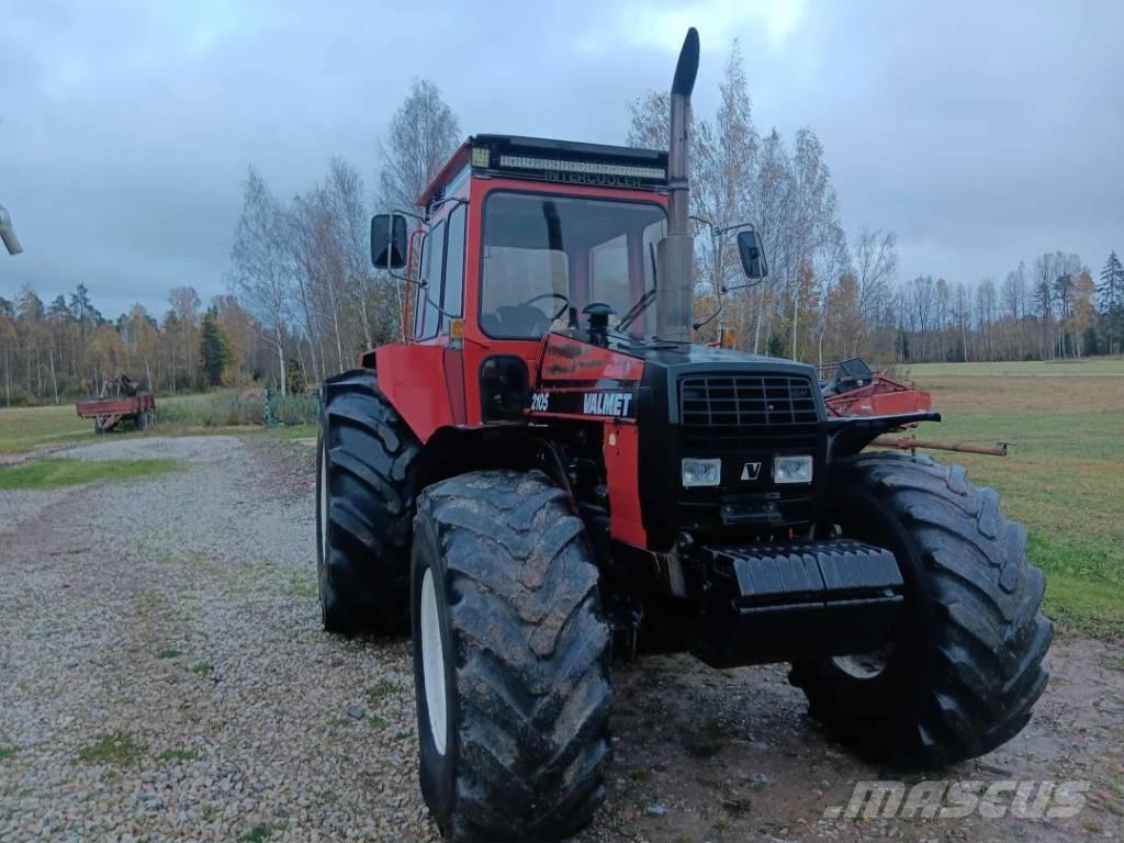 Valmet 2105 الجرارات