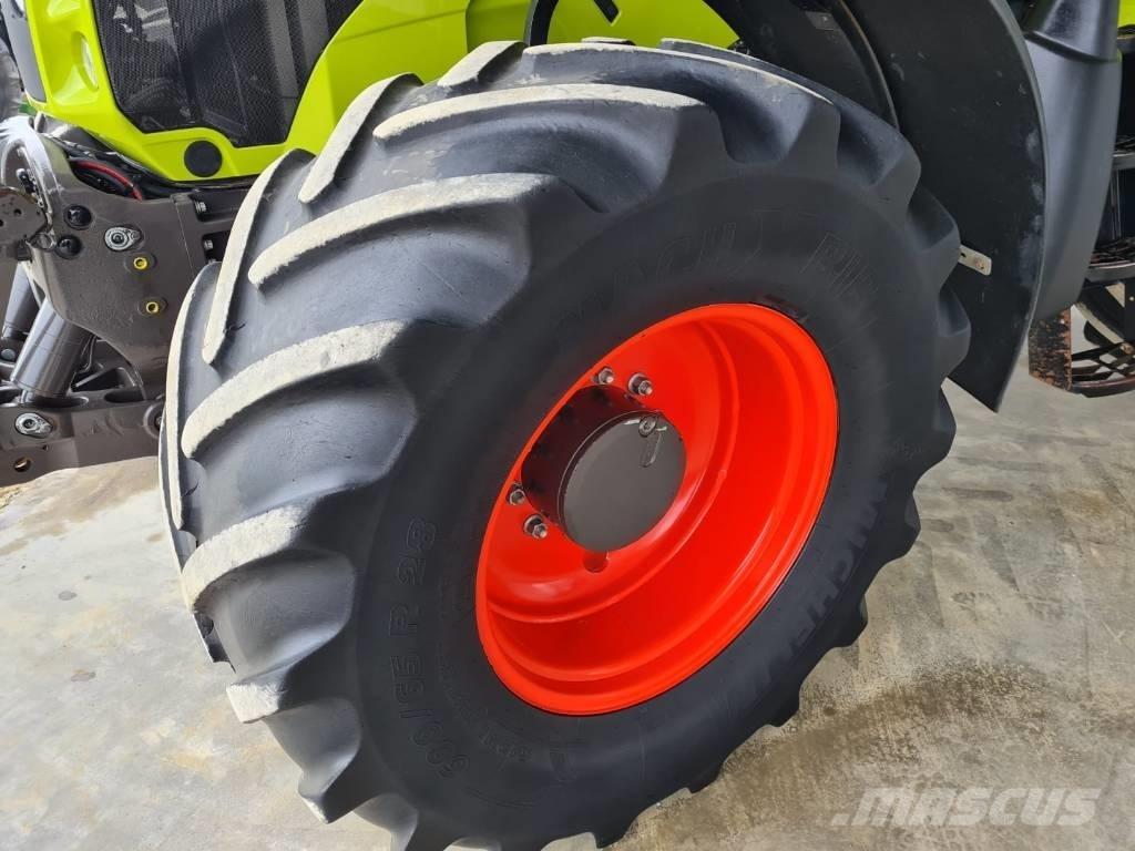 CLAAS Axion 850 CIS الجرارات