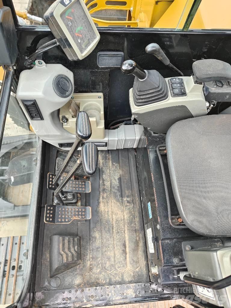 CAT 305.5 E2 حفارات صغيرة أقل من 7 طن (حفارات صغيرة)