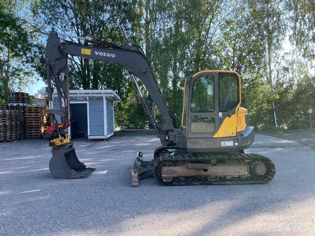 Volvo ECR 88 D Pro حفارات وسط 7 طن - 12 طن