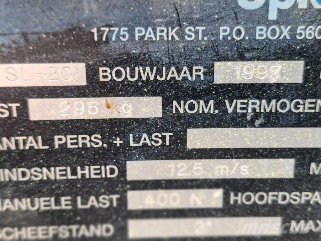 UpRight SL20 رافعات مقصية الشكل