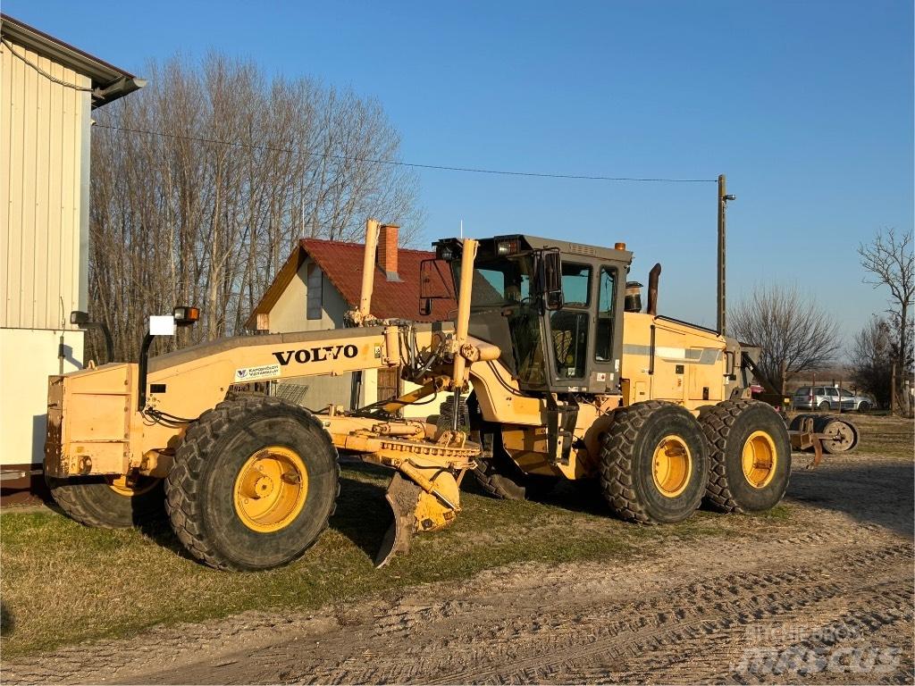 Volvo G 780 معدات تمهيد الطرق