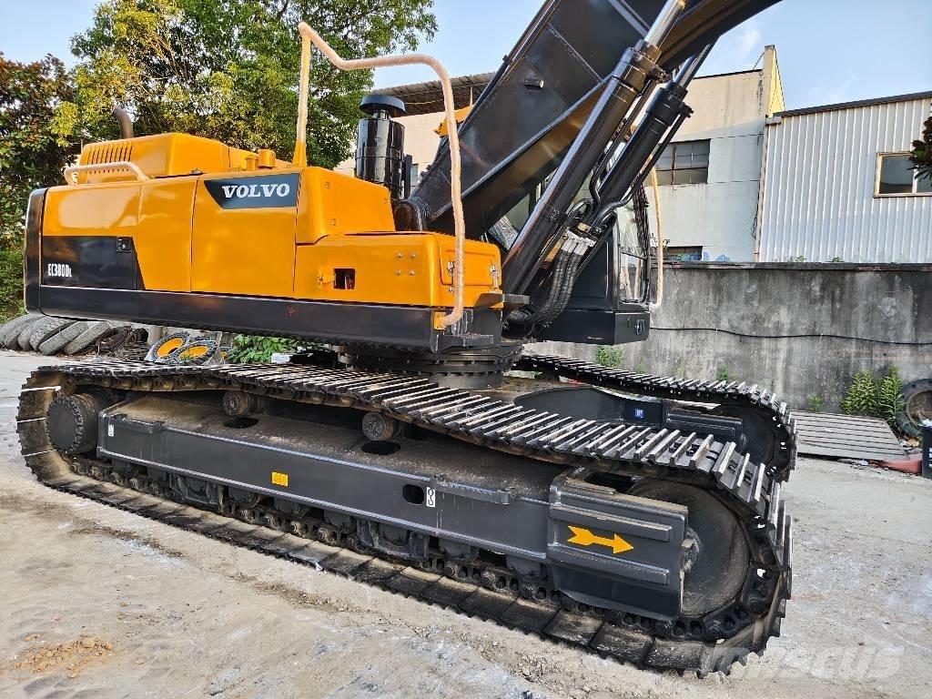 Volvo EC 380 D L حفارات زحافة