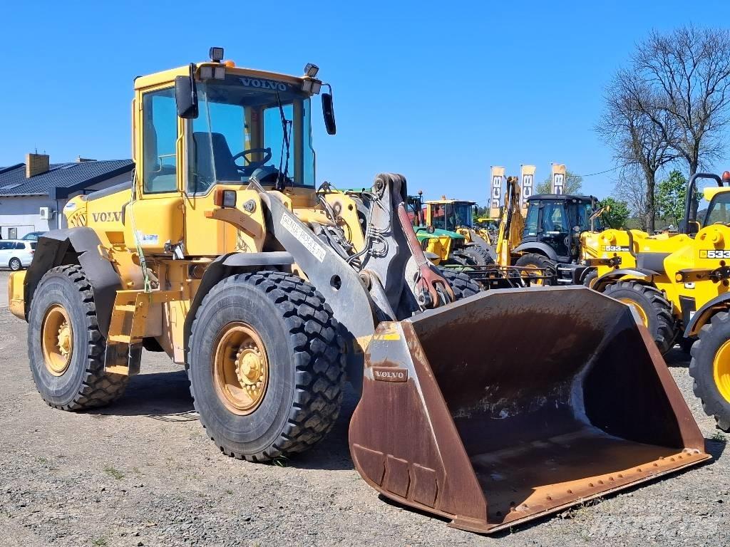 Volvo L 90 E لوادر بعجل