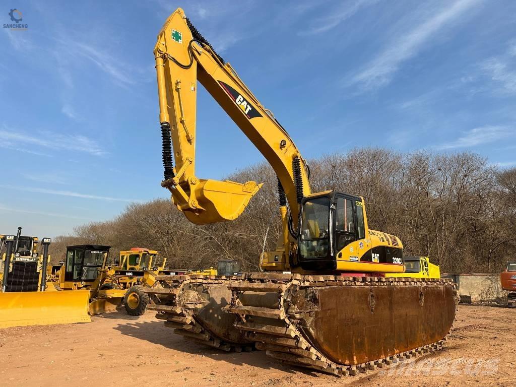 CAT 320CL الحفارات البرمائية