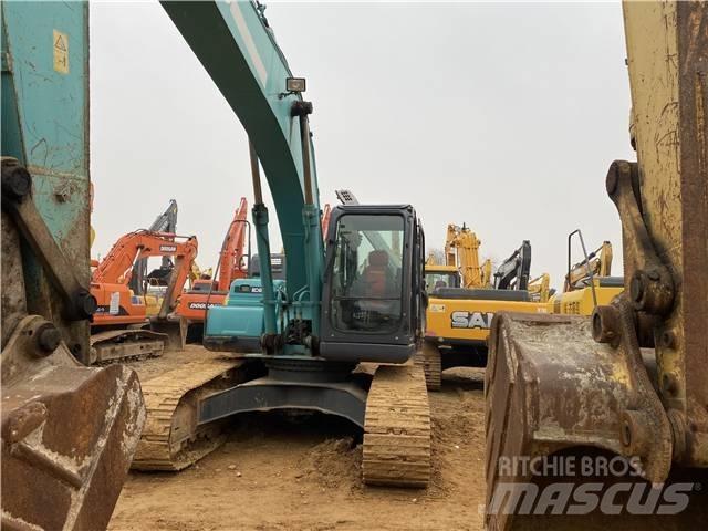 Kobelco SK210-8 حفارات زحافة