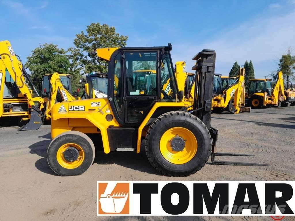 JCB 930-4 شاحنات الطرق الوعرة