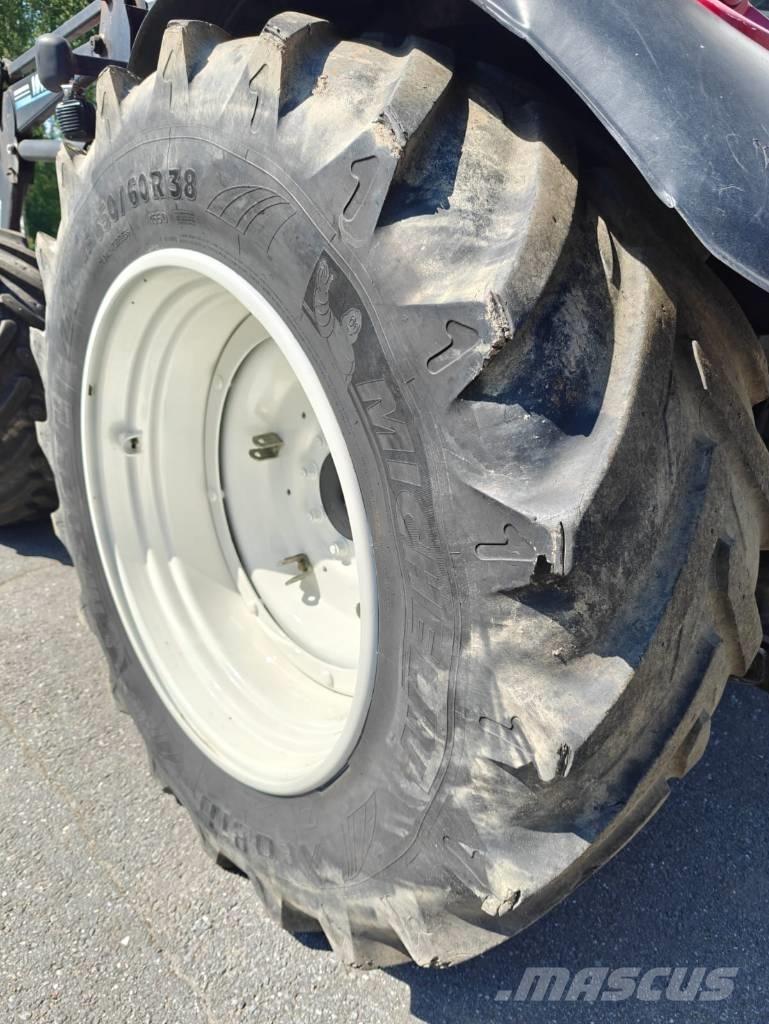 Valtra C 150 الجرارات