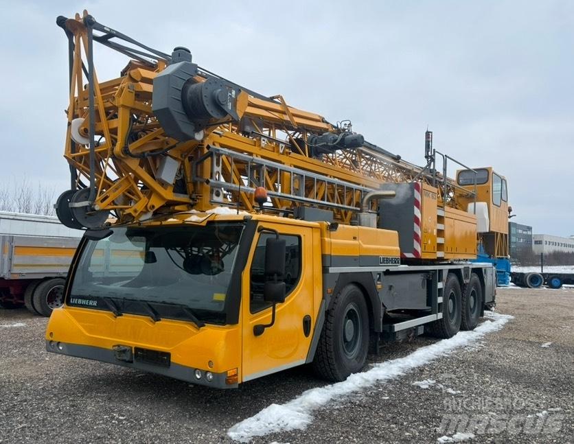 libherr MK63 رافعات ذاتية الارتفاع