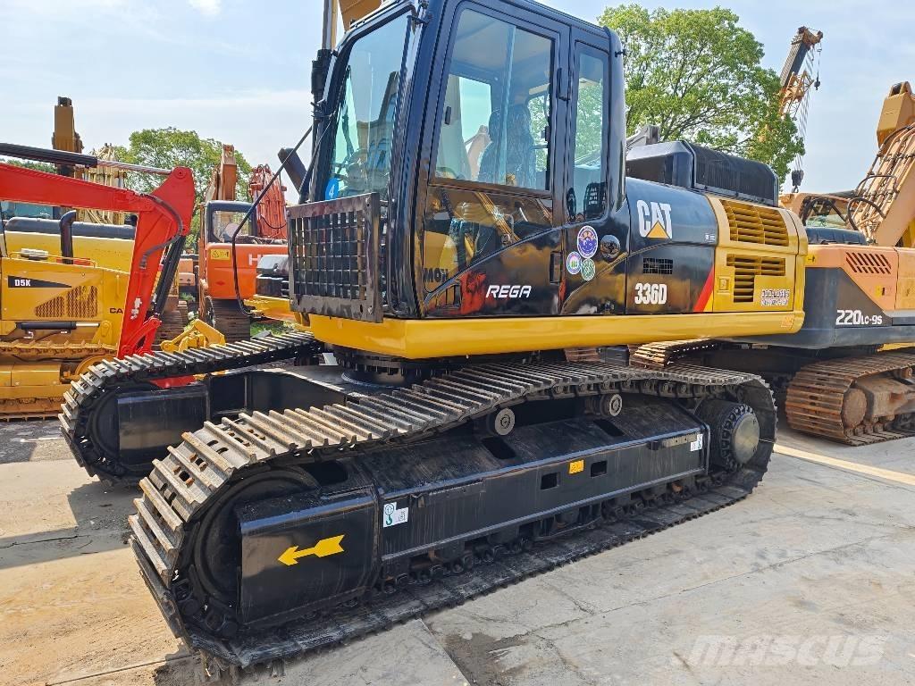 CAT 336 D L حفارات زحافة