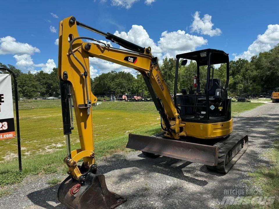 CAT 304 E CR حفارات زحافة