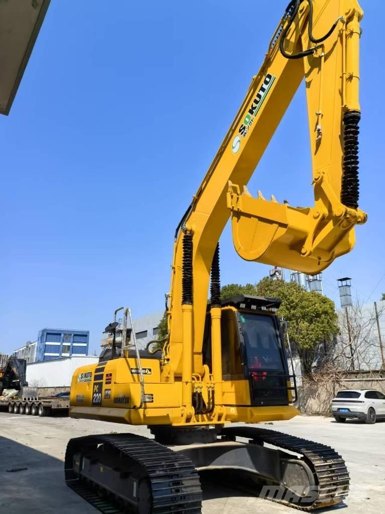 Komatsu PC 220-8 حفارات زحافة