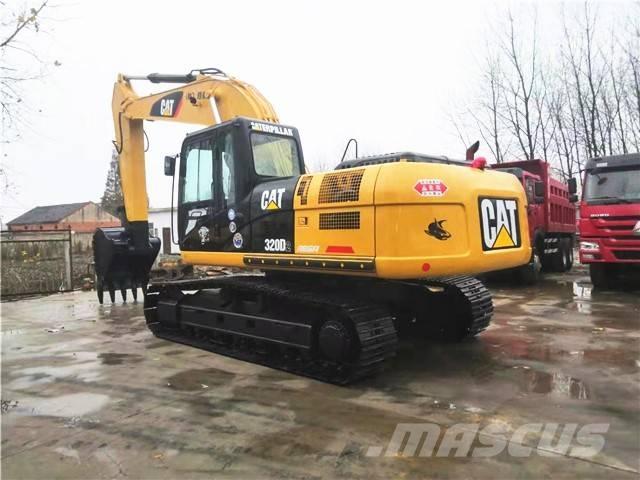 CAT 320D حفارات زحافة