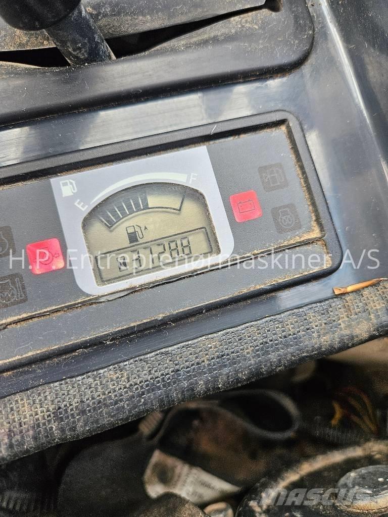 Hitachi ZX 26 U-6 CR حفارات صغيرة أقل من 7 طن (حفارات صغيرة)