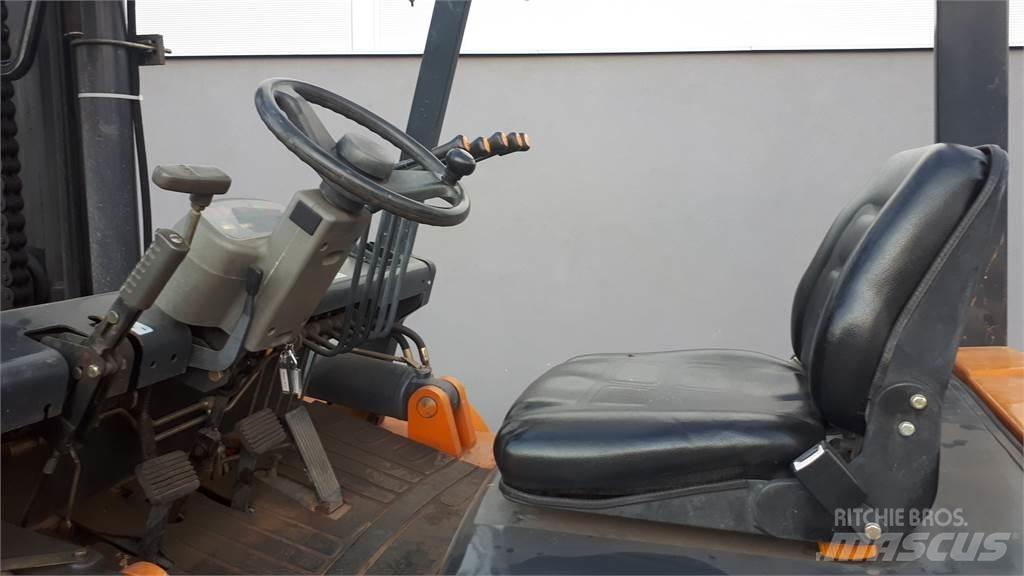 Baoli CPCD100 شاحنات الديزل