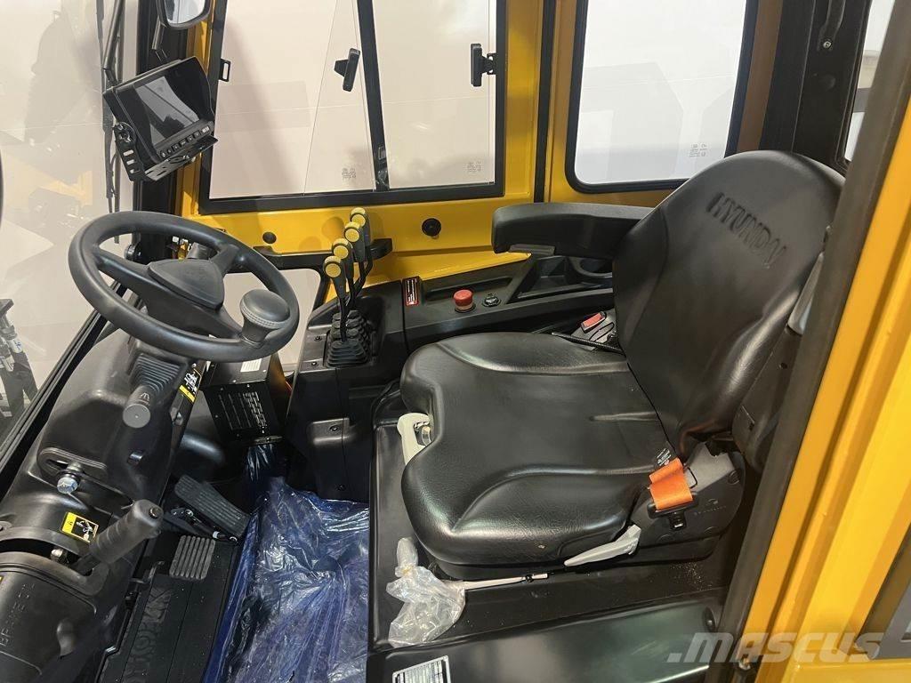 Hyundai 35BE-X شاحنات ذات رافعات شوكية تعمل بالكهرباء