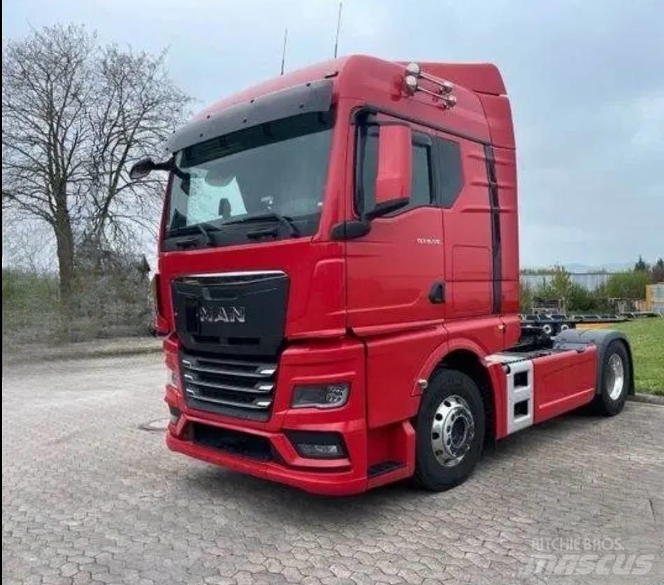 Shacman truck head مقطورات قلابة