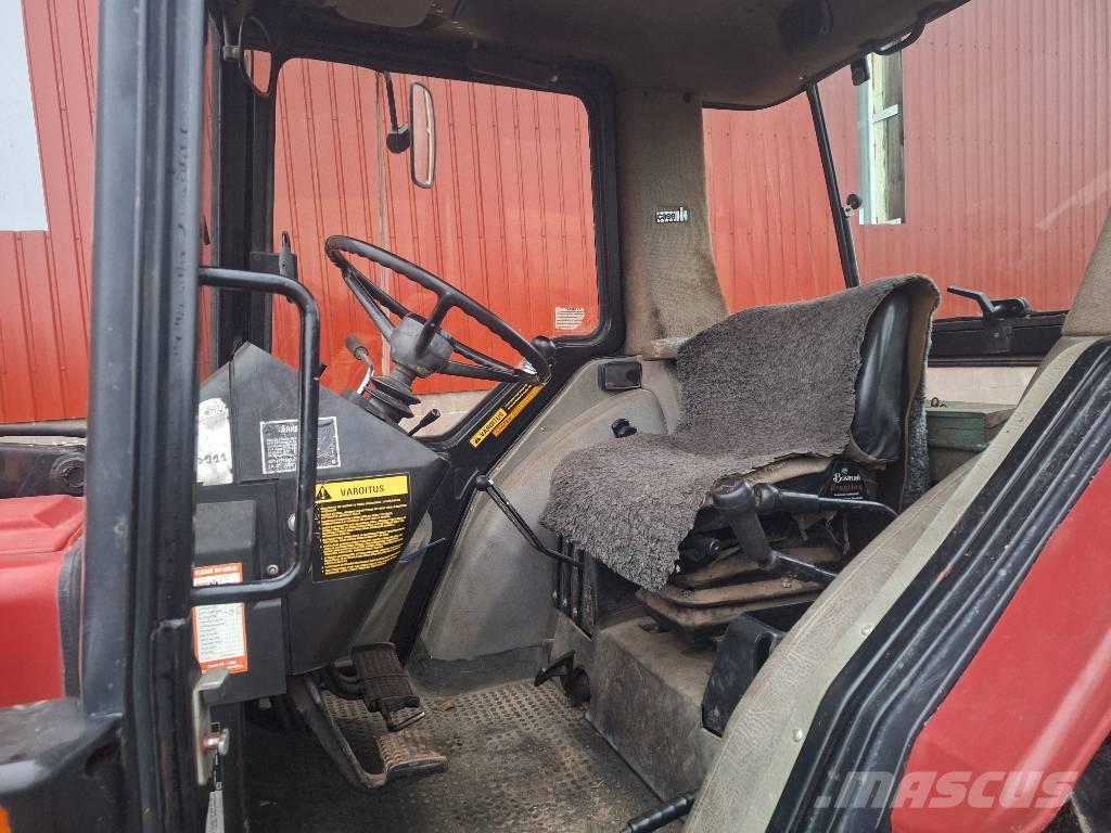 Case IH 885 XL الجرارات