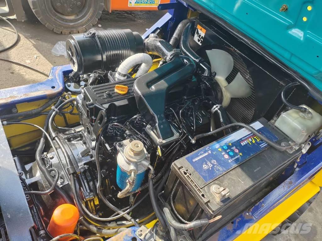 Komatsu 2.5t شاحنات الديزل