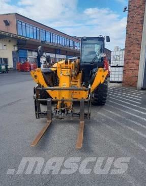 JCB 540-140 مناولات متداخلة