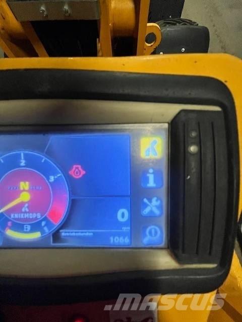 Knikmops KM 250 لوادر بعجل