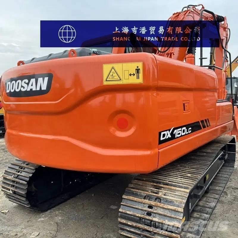 Doosan DX 150 حفارات وسط 7 طن - 12 طن