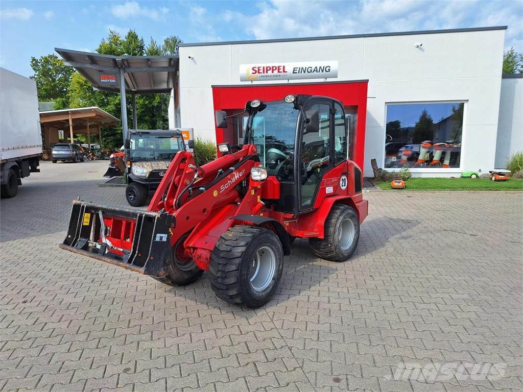 Schäffer 3460 لوادر بعجل