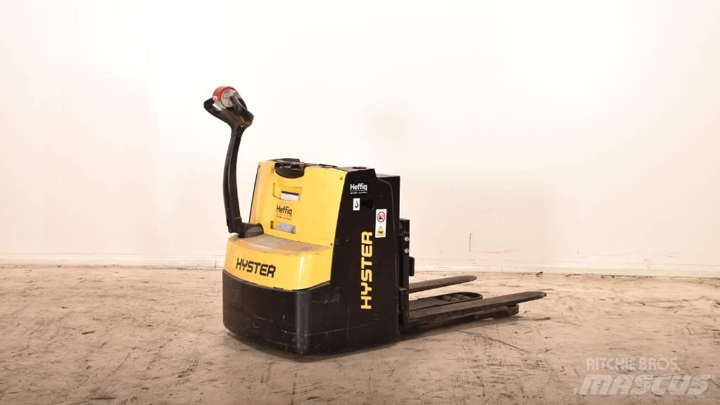 Hyster S2.4HBE معدات الرفع منخفض المستوى
