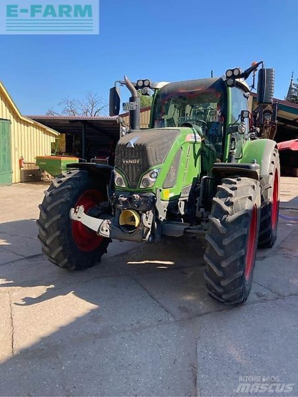 Fendt 724 vario الجرارات