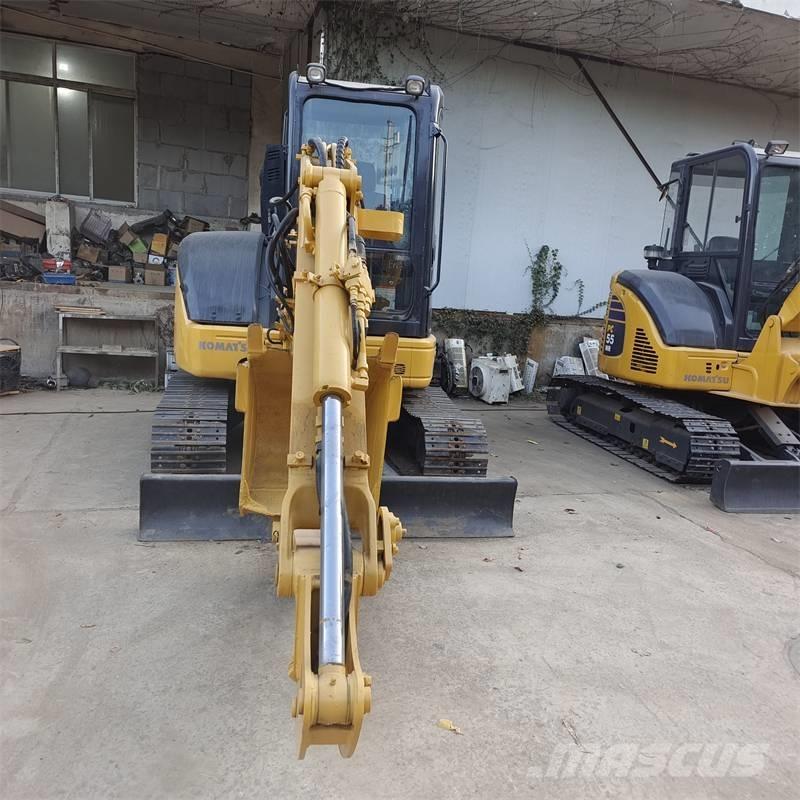 Komatsu PC 40 حفارات صغيرة أقل من 7 طن (حفارات صغيرة)