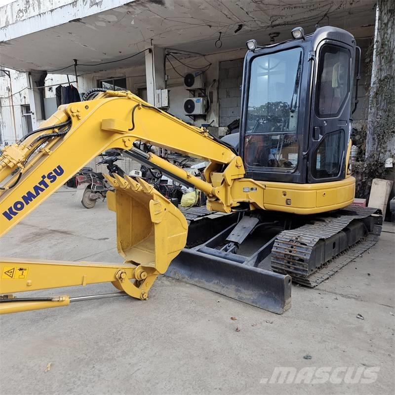 Komatsu PC 40 حفارات صغيرة أقل من 7 طن (حفارات صغيرة)