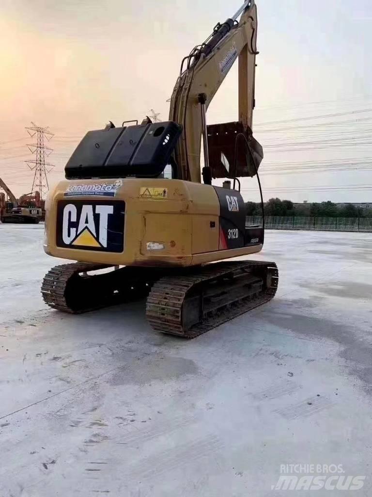 CAT 312 D حفارات زحافة