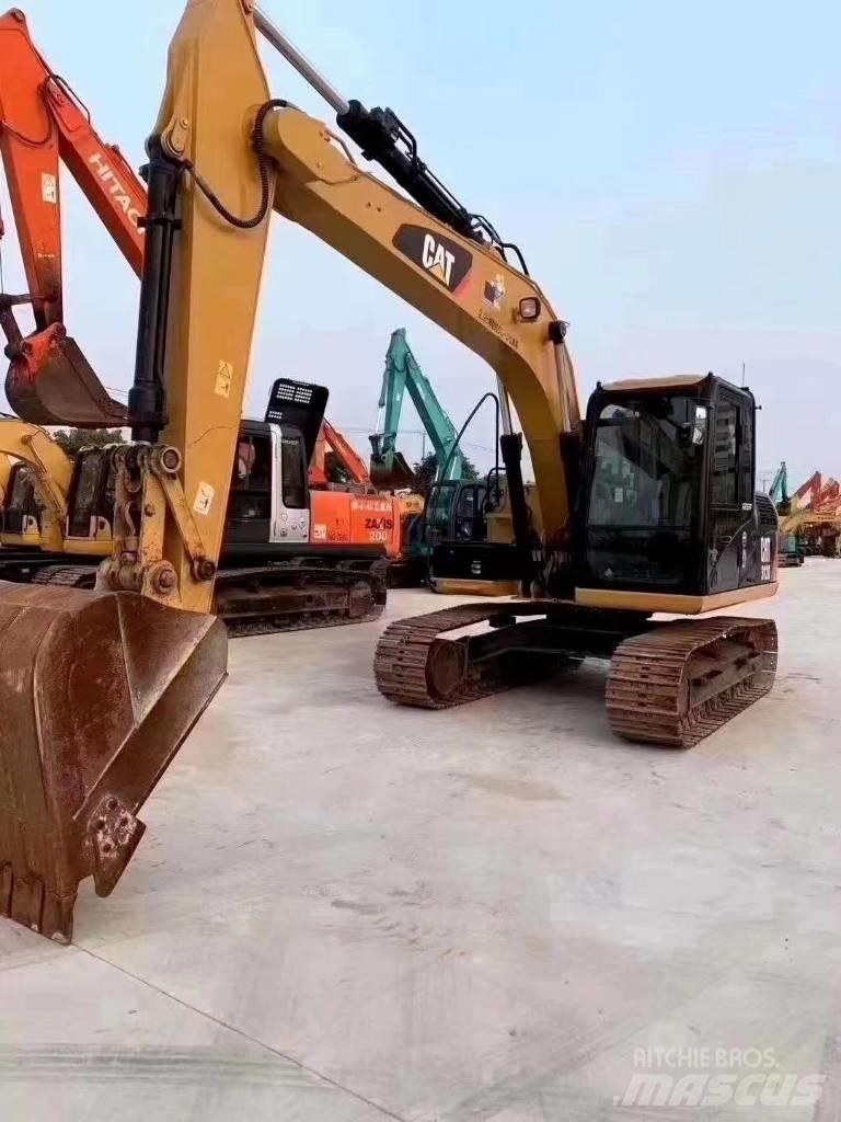 CAT 312 D حفارات زحافة