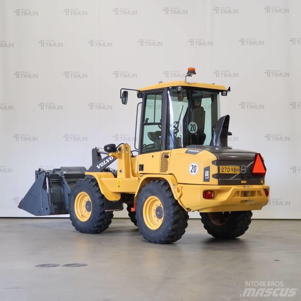 Volvo L30G لوادر بعجل